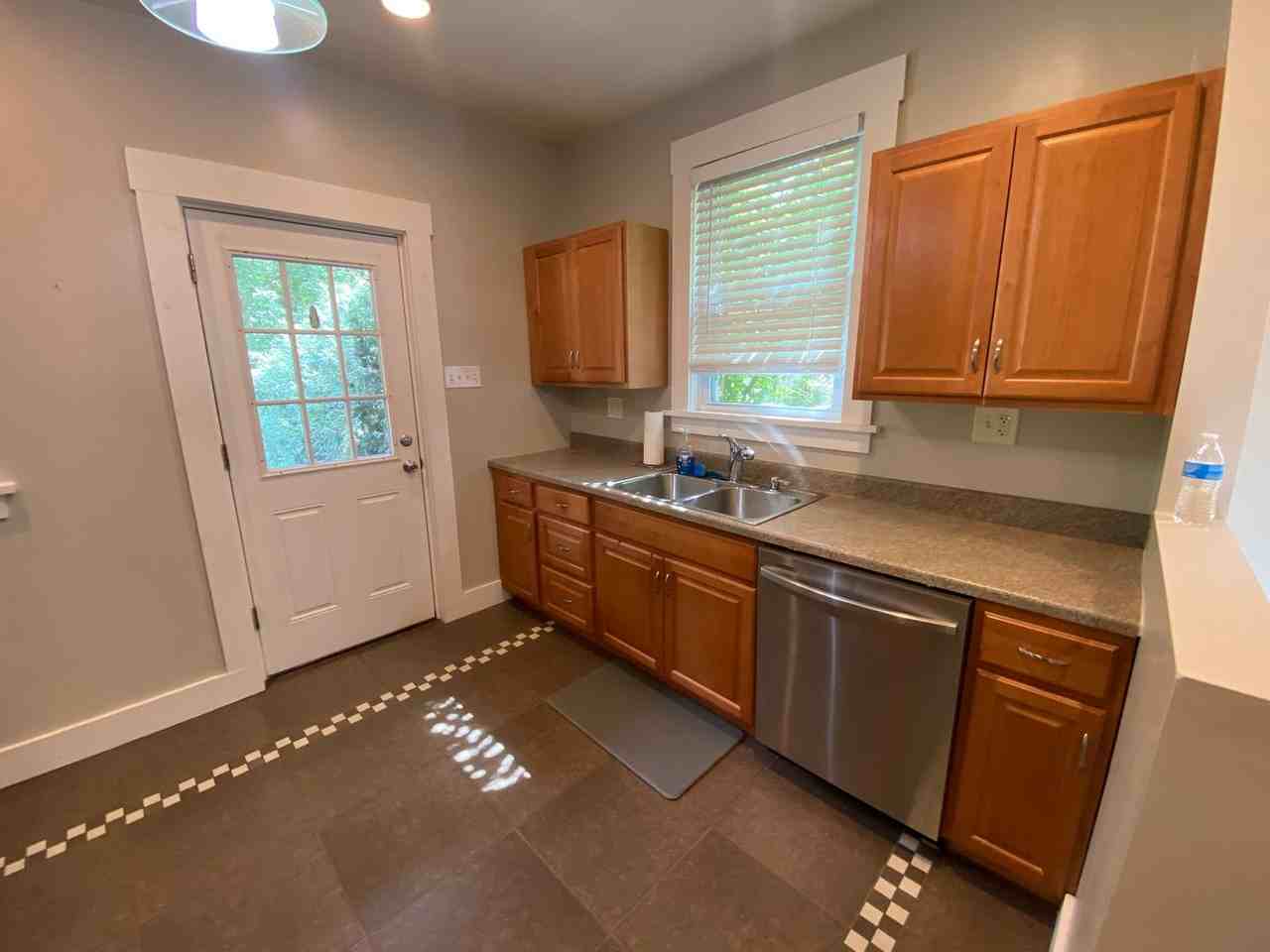 230 Ridge Ave - Photo 5 of 19