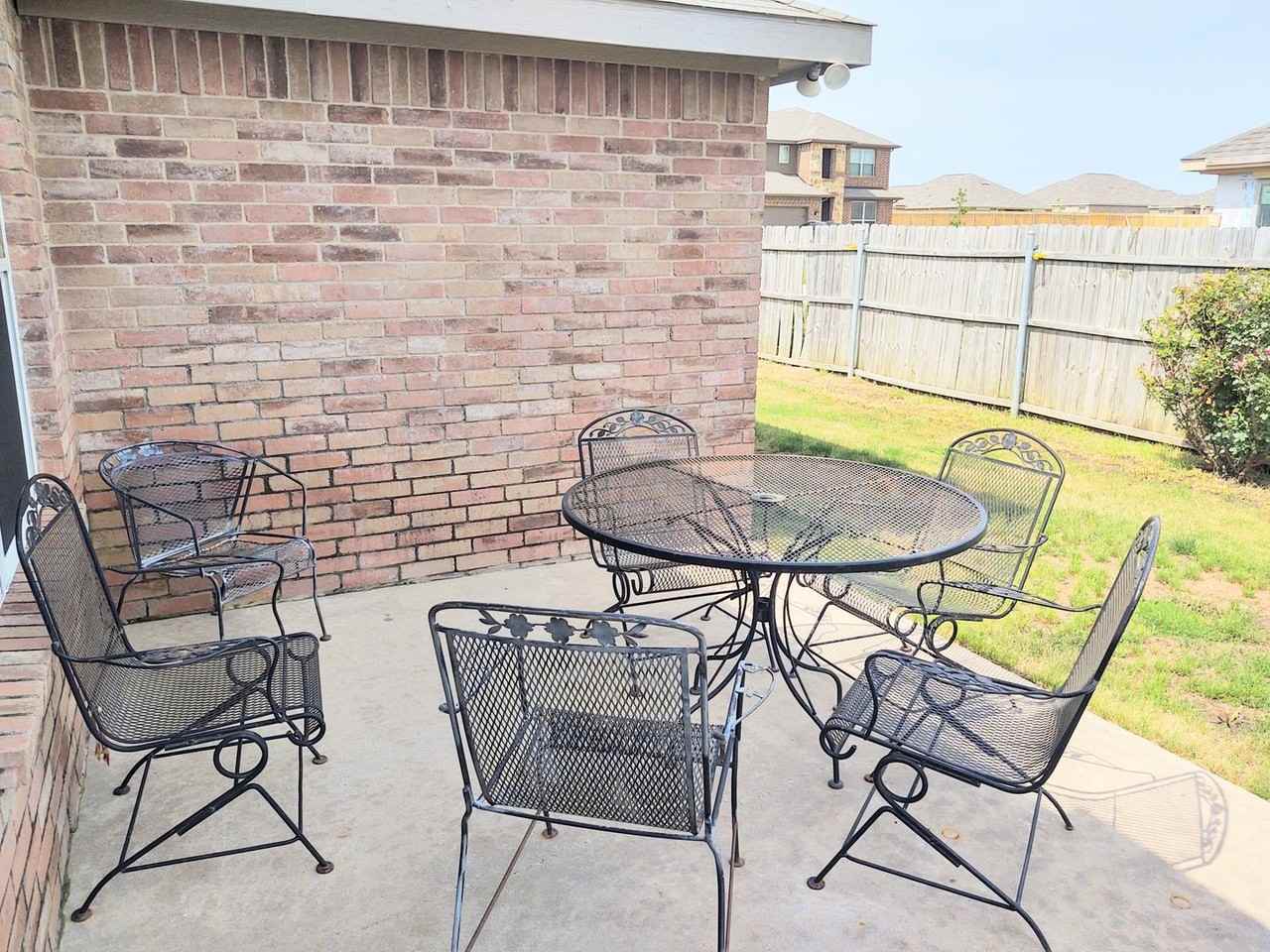 3024 Lake Side Dr - Photo 2 of 28