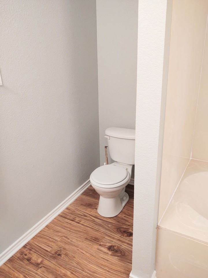 3024 Lake Side Dr - Photo 3 of 28