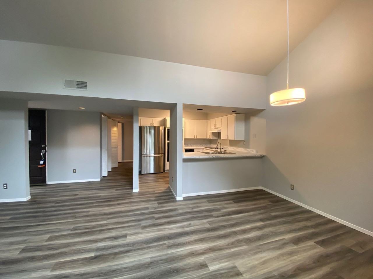 4 Montsalas Dr - Photo 6 of 22