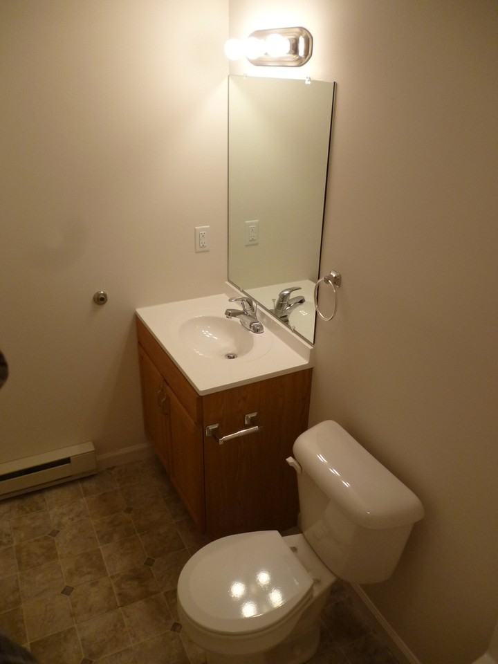 1415 Doron Dr Unit 2b #2B - Photo 5 of 6
