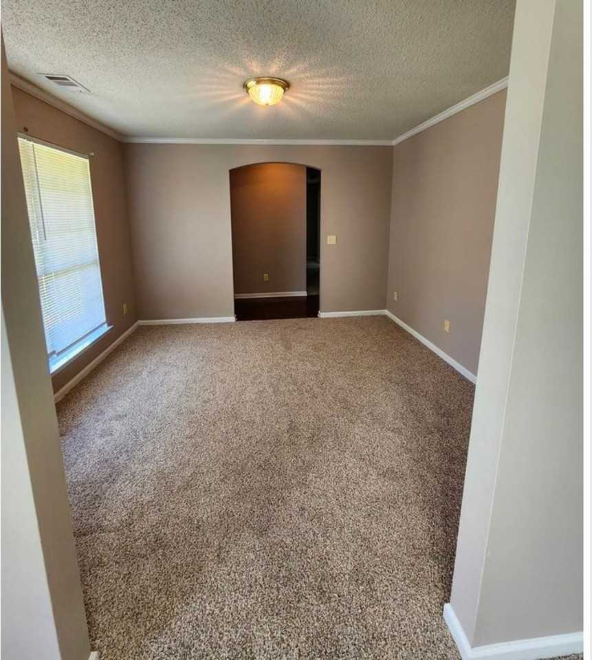 2411 Fernando Ct - Photo 5 of 24