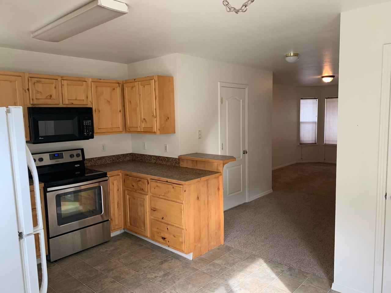 2877 W Ona St - Photo 3 of 22