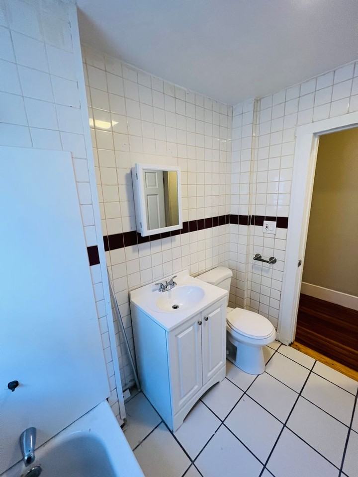 10 Westcott St - Photo 3 of 8