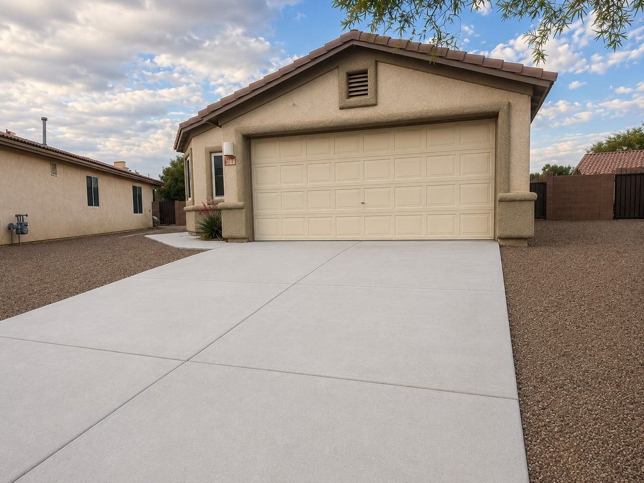 3188 Copper Pointe Dr - Photo 2 of 19