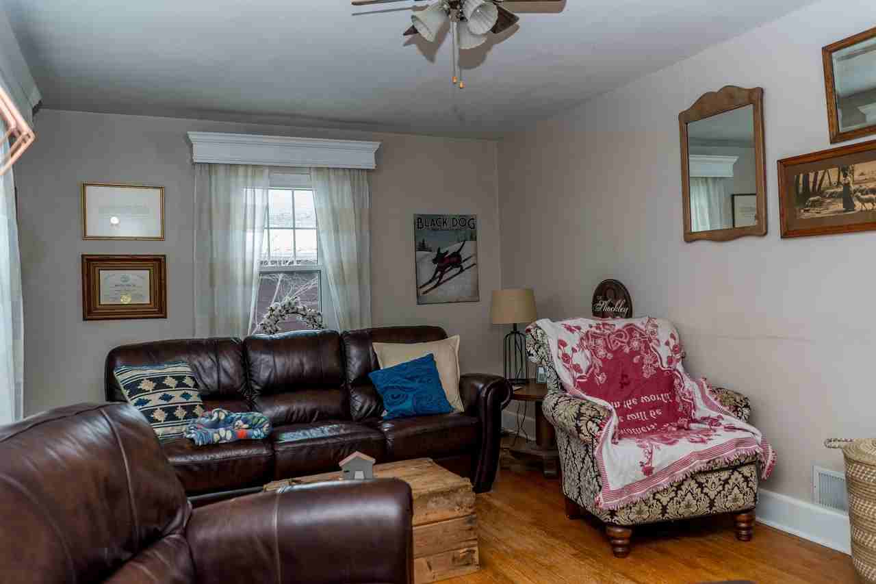 902 Again St - Photo 7 of 22