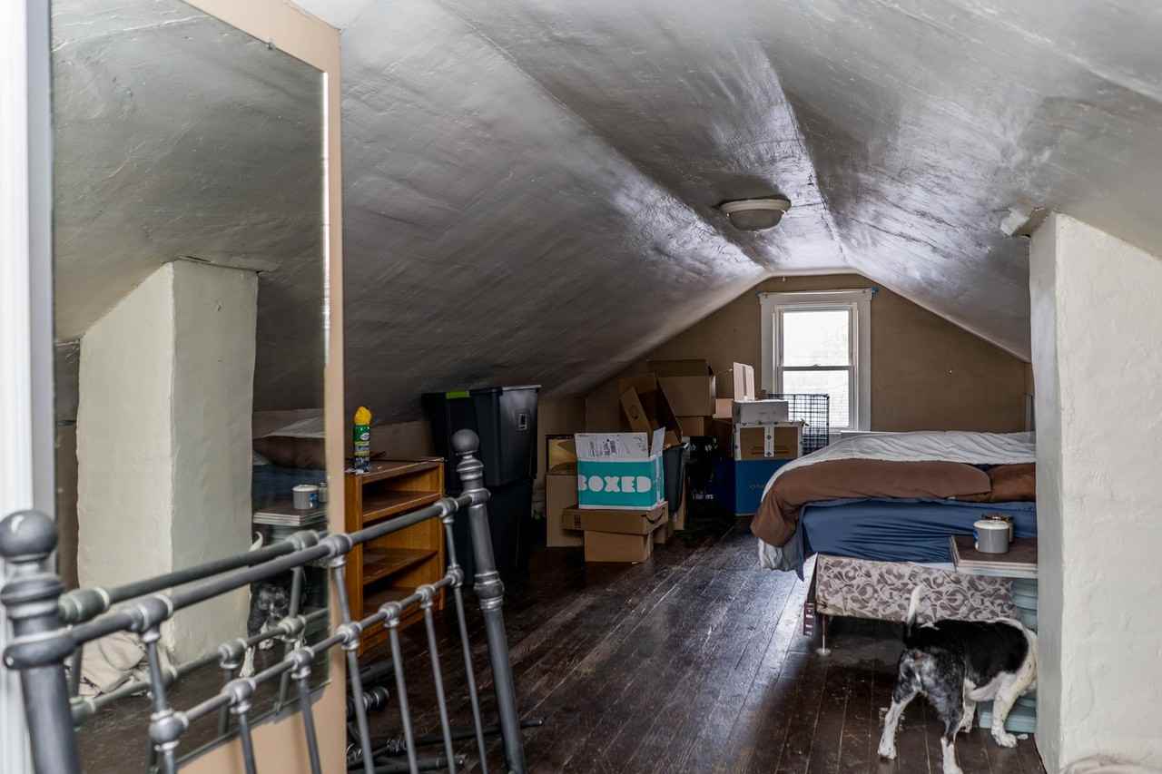 902 Again St - Photo 2 of 22