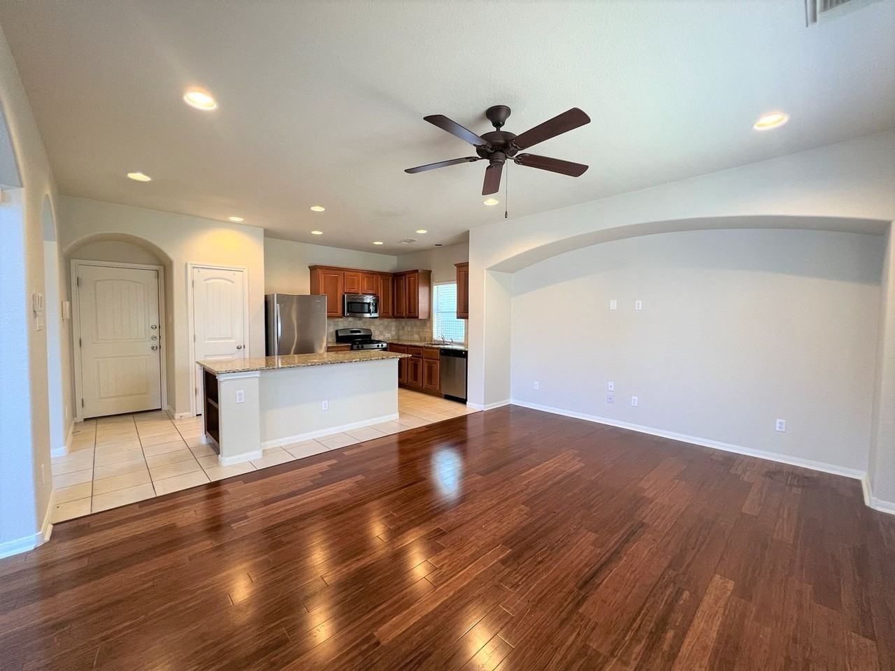 11400 W Parmer Ln - Photo 4 of 23