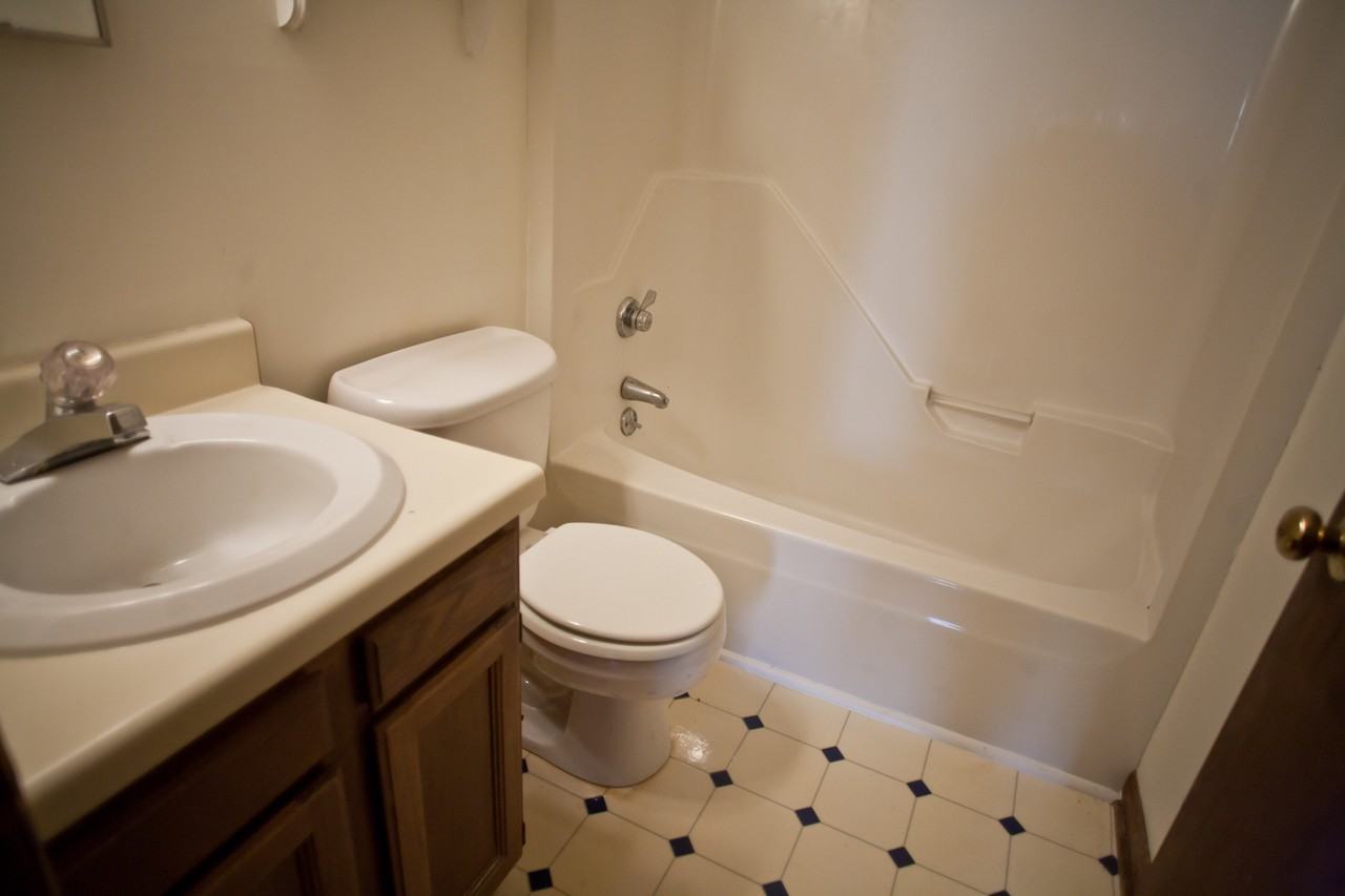 1629 Smith Level Rd - Photo 6 of 13