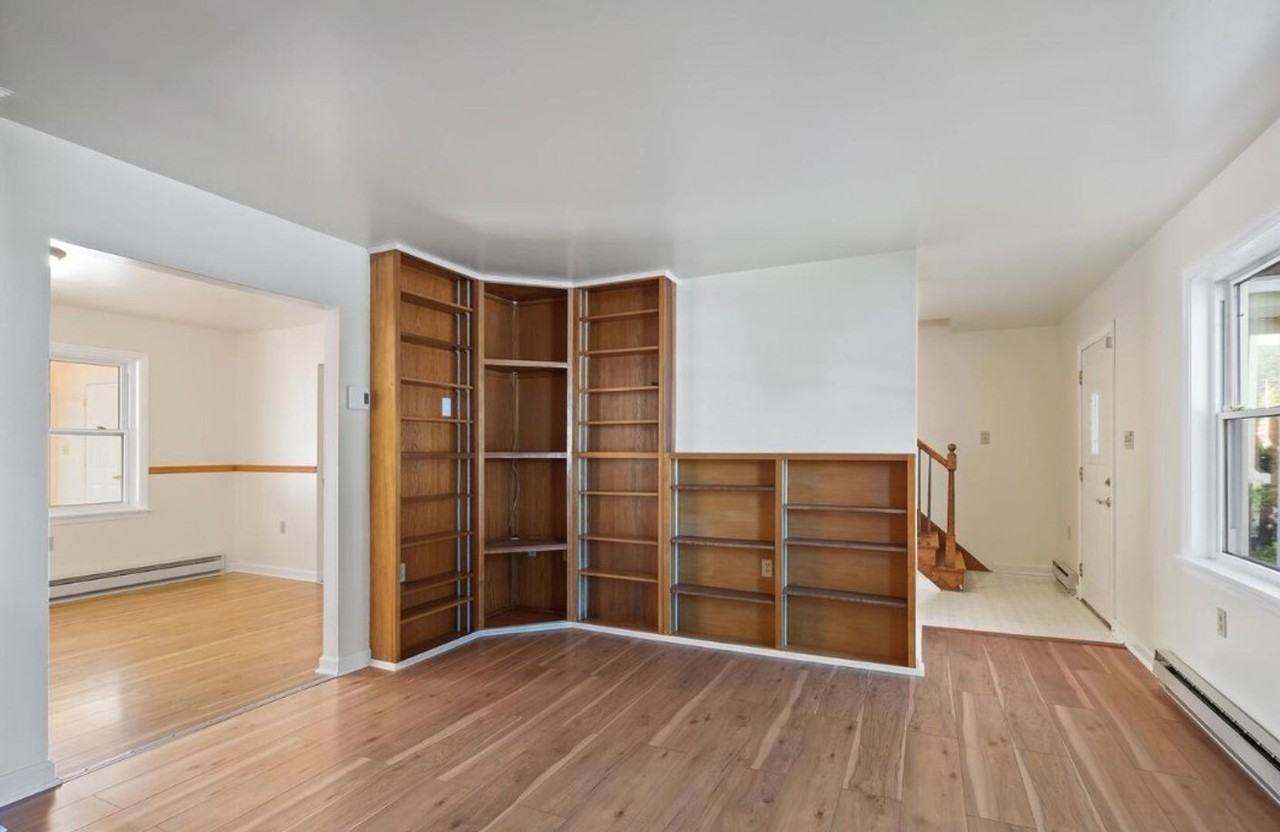 25 N Maple Ave - Photo 3 of 24