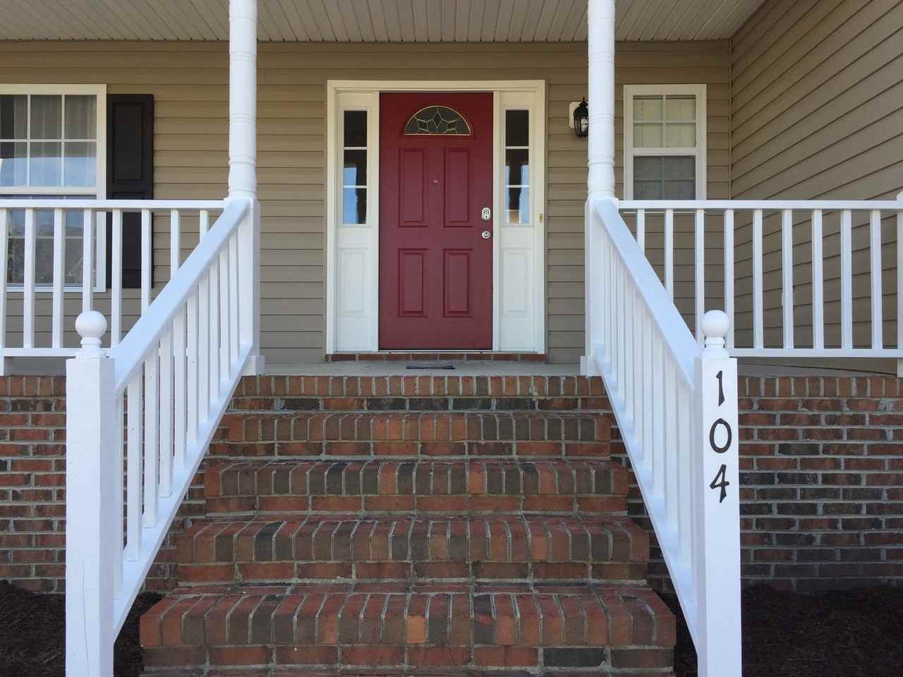 104 Runnymeade Dr - Photo 4 of 31