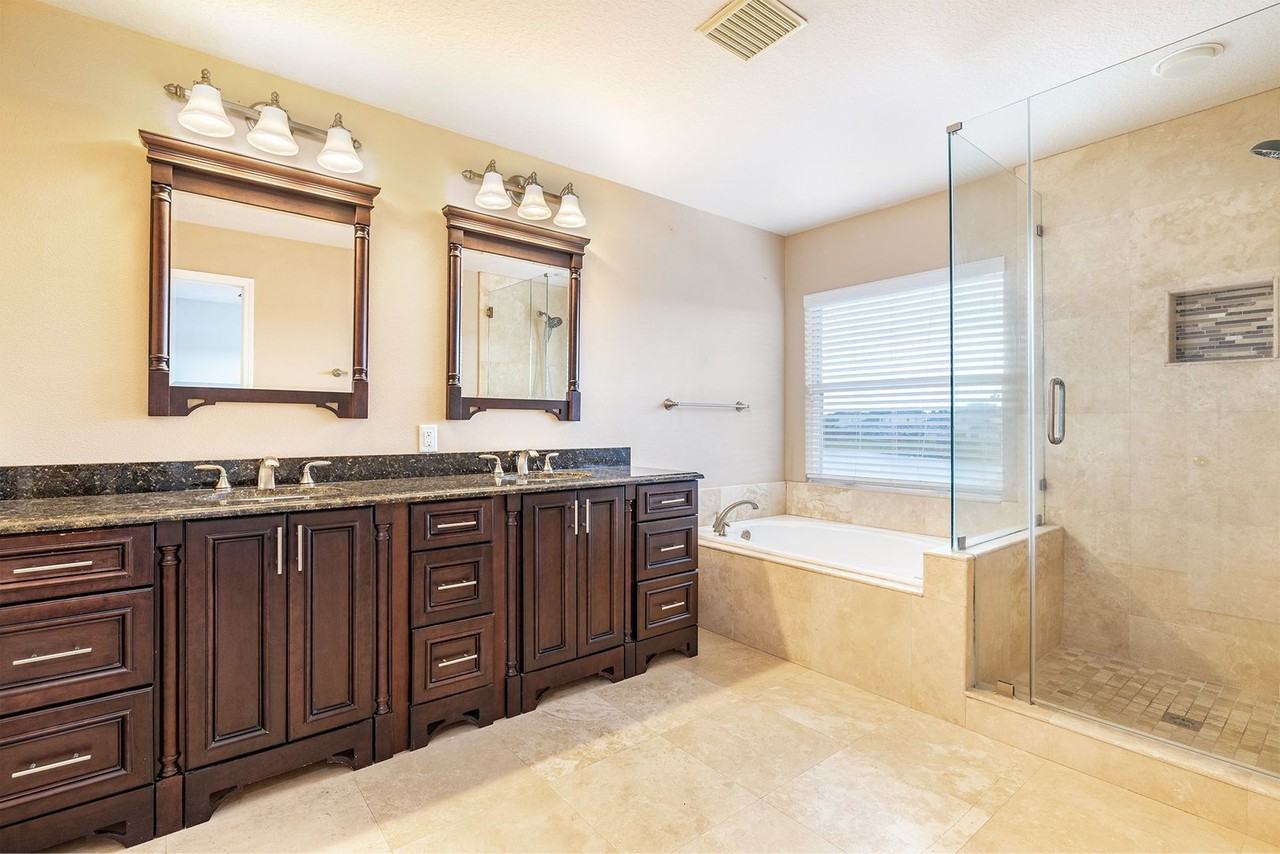 11328 Misty Isle Ln - Photo 7 of 18