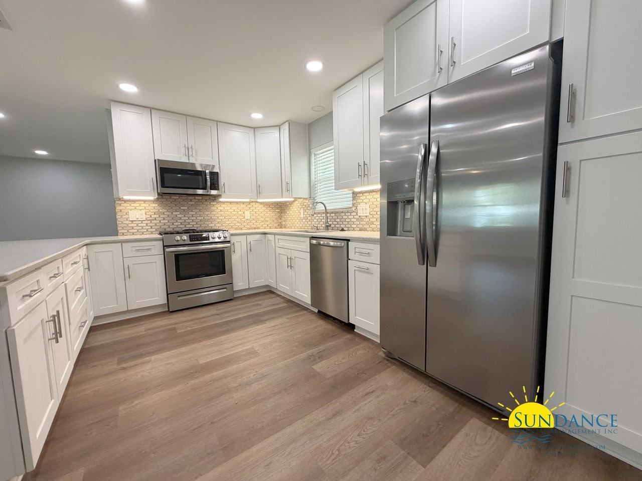 130 Walton Dr Ne - Photo 4 of 19