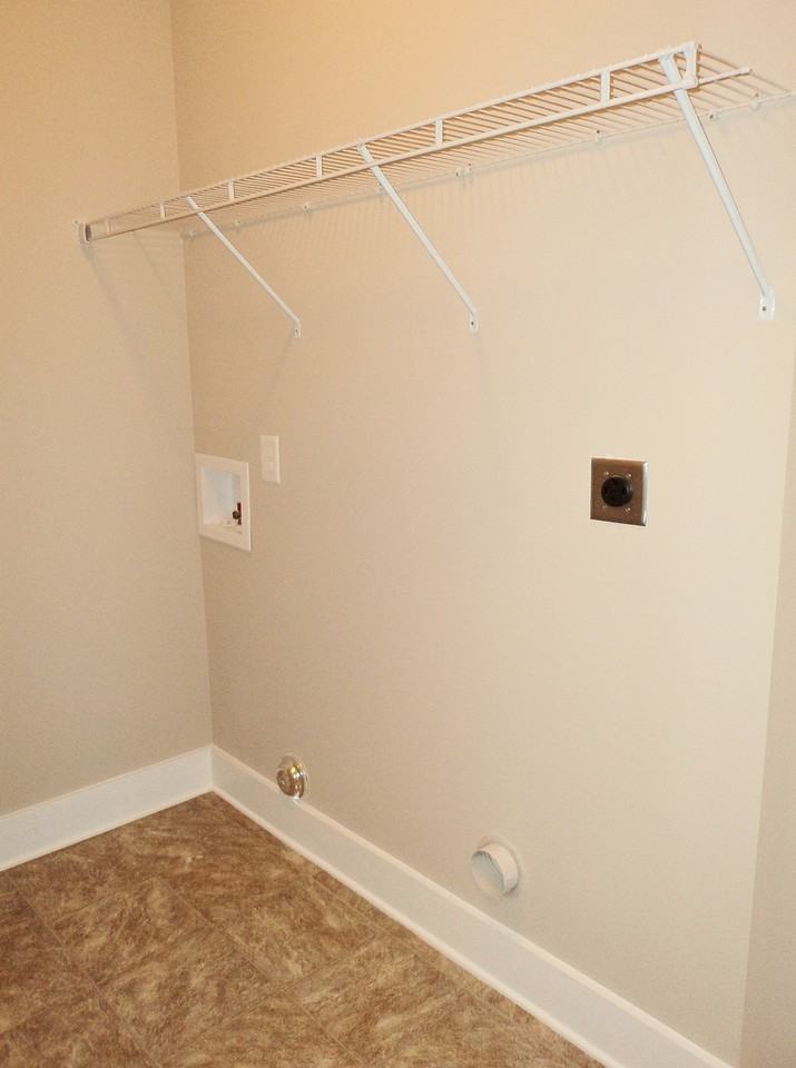 108 Falling Waters Ln - Photo 3 of 19
