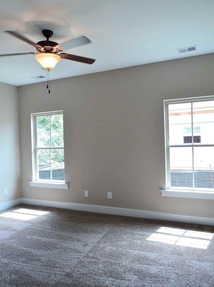 108 Falling Waters Ln - Photo 5 of 19