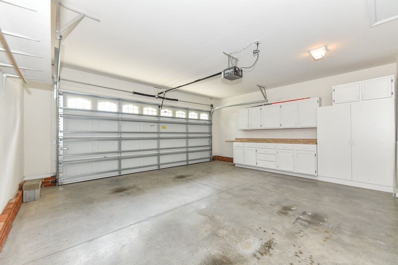 5011 Harness Ln - Photo 4 of 23