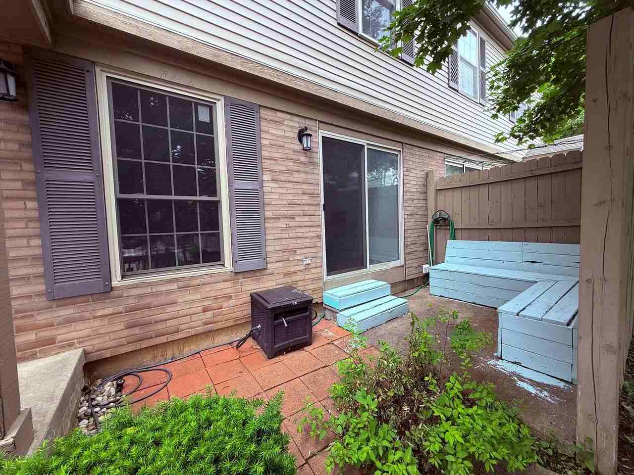 3025 Forest Creek Ct - Photo 2 of 32