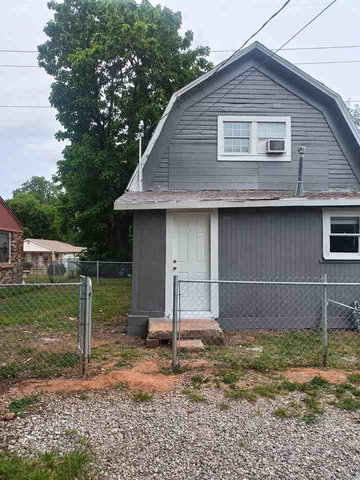 526 Se 21st St - Photo 2 of 18