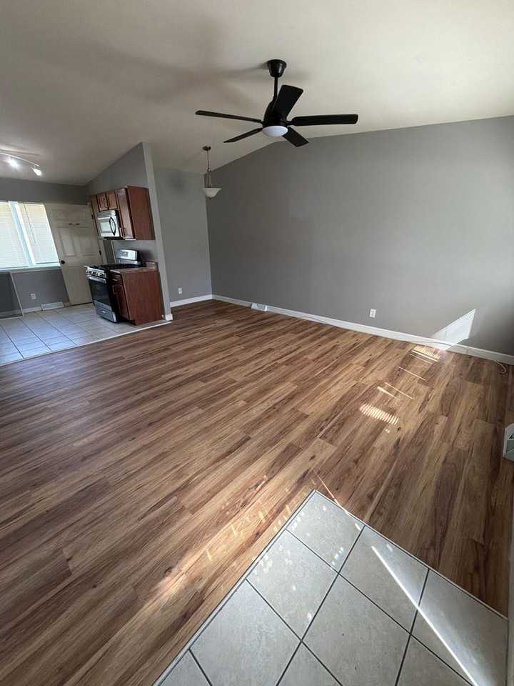 9723 Portage Dr - Photo 2 of 11