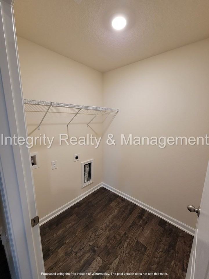 6137 Black Stallion Dr - Photo 7 of 33