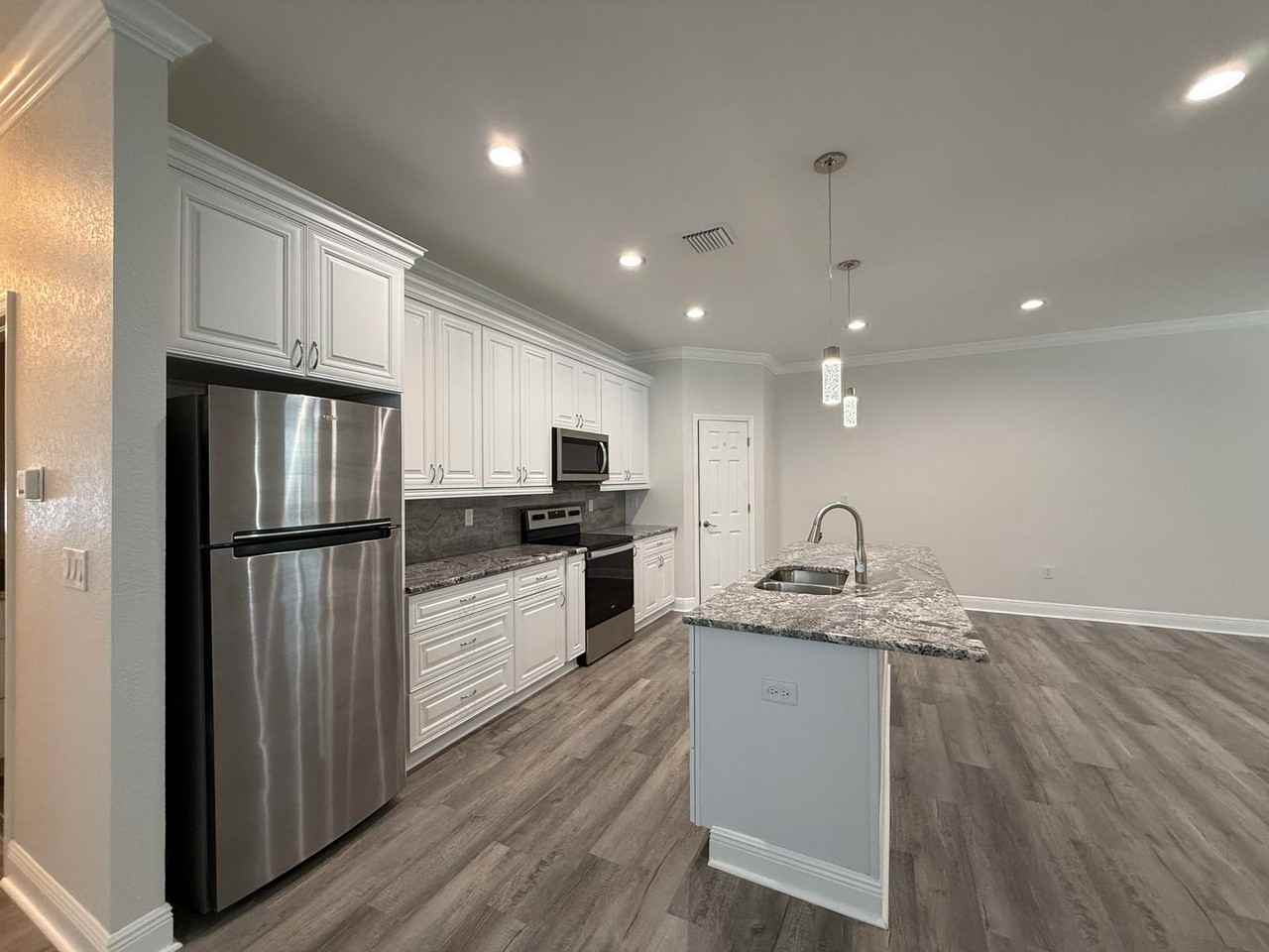 1311 W Washington St - Photo 3 of 24