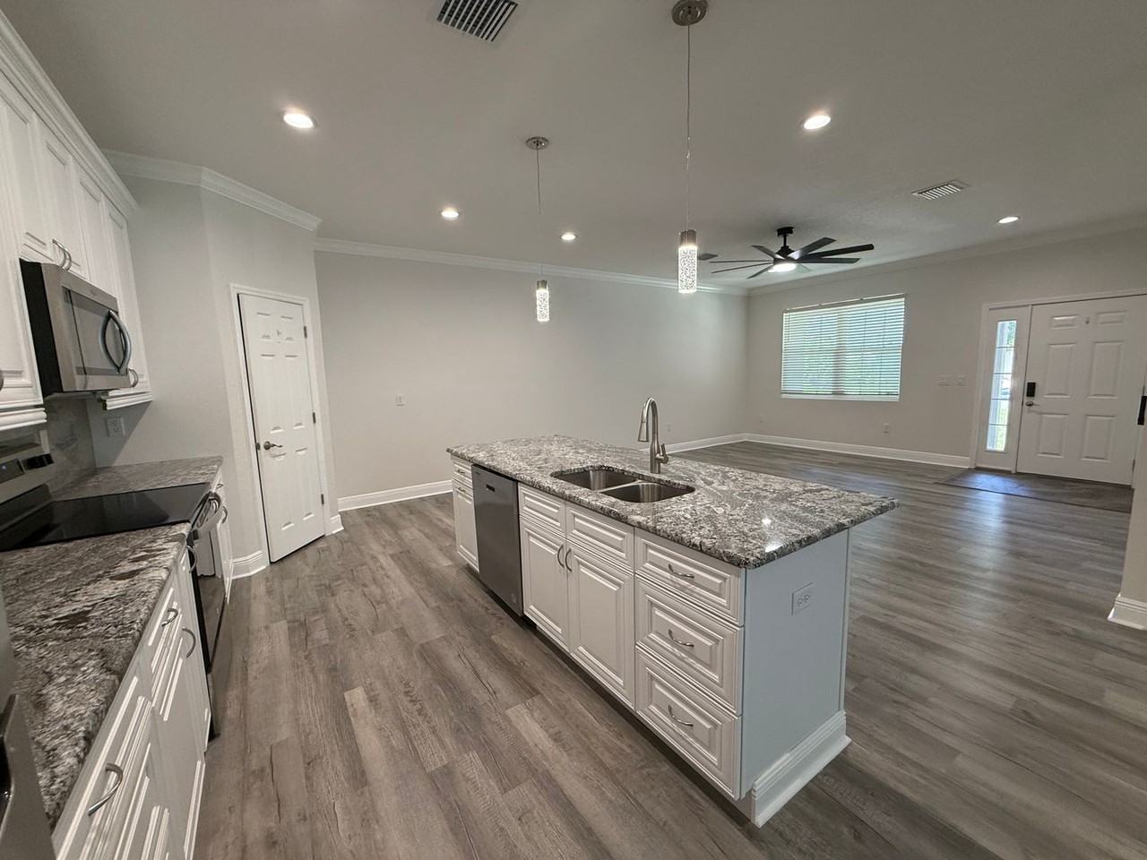 1311 W Washington St - Photo 6 of 24