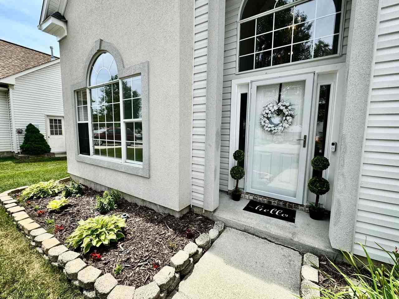 2424 Seven Kings Rd - Photo 3 of 50
