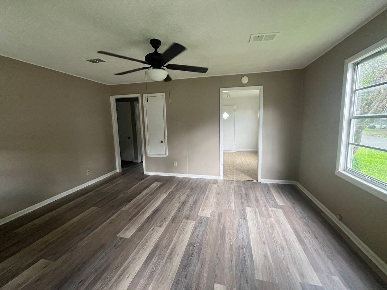 117 Union St - Photo 2 of 10