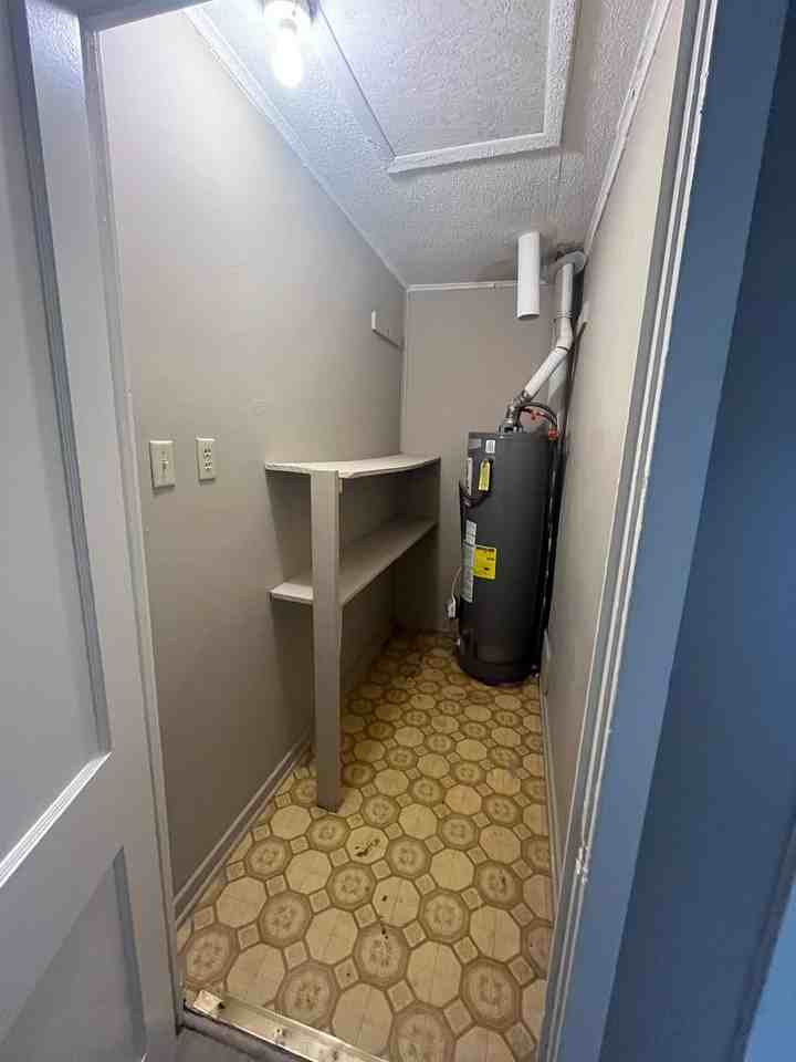 117 Union St - Photo 6 of 10