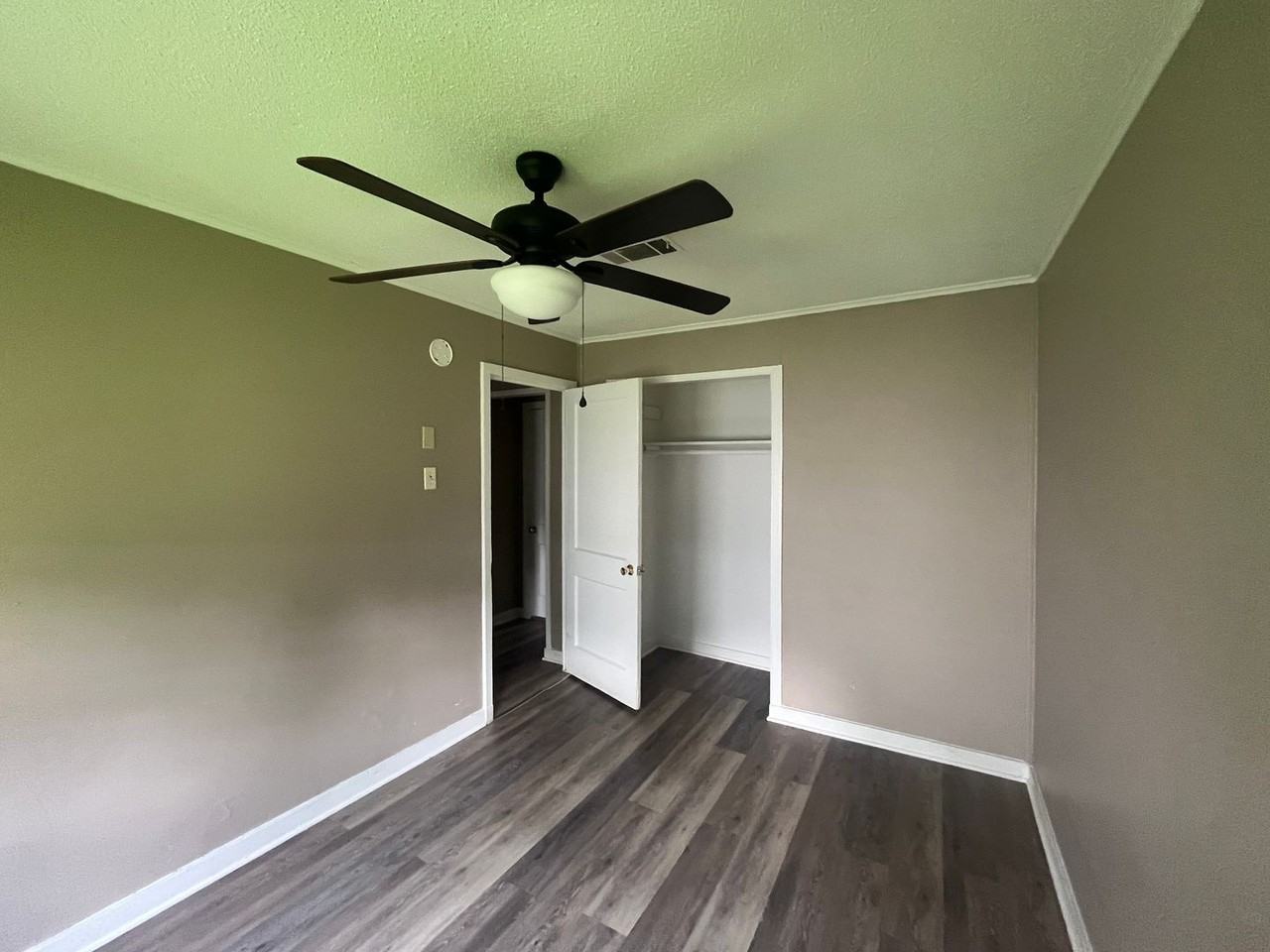 117 Union St - Photo 7 of 10