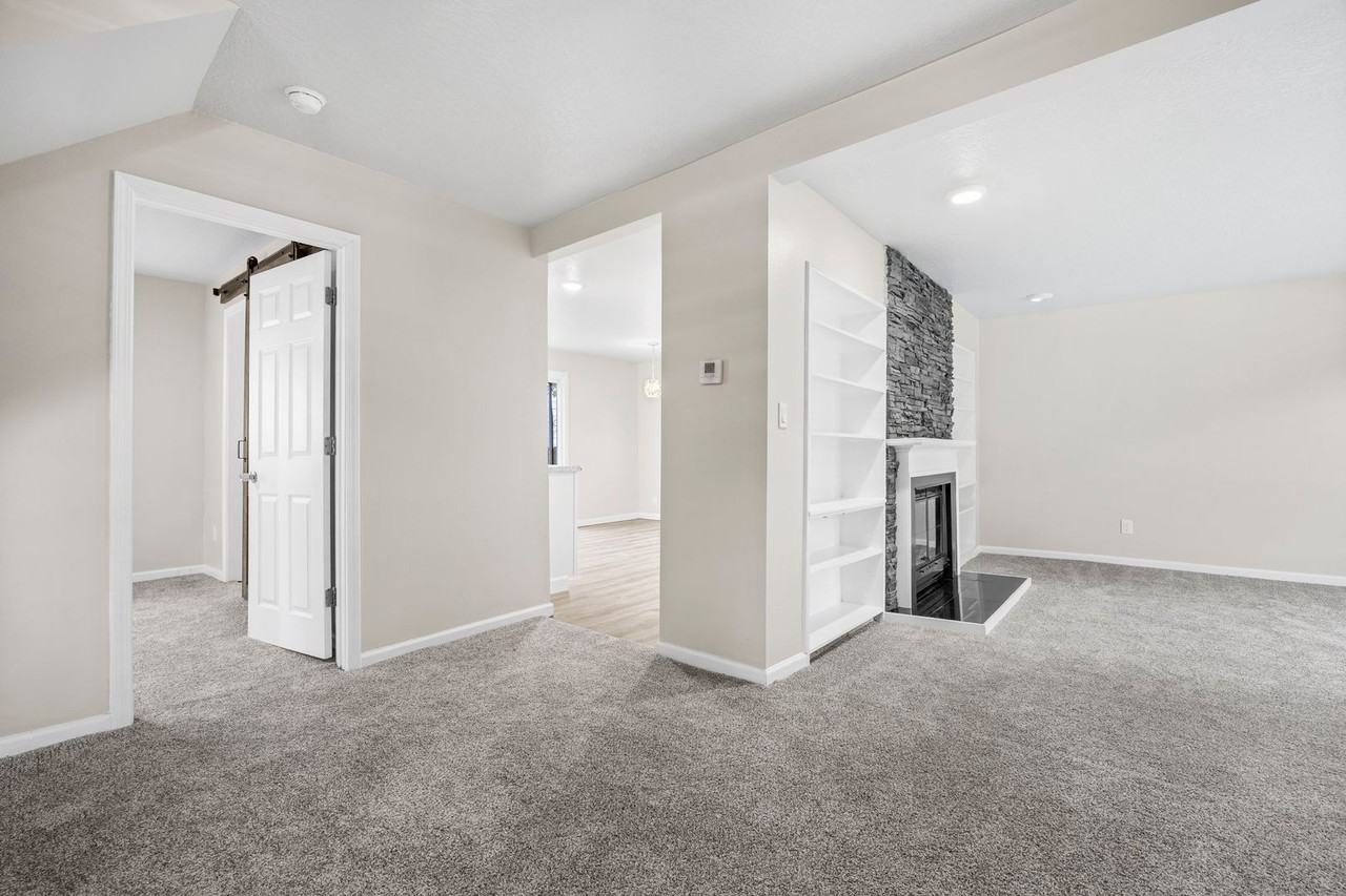 714 5th St - Photo 7 of 29
