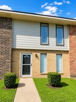 featured image of 2700 N 16th St #2