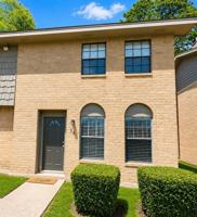 featured image of 2700 N 16th St #34