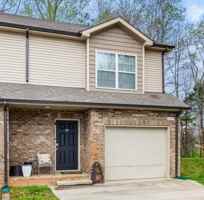 featured image of 135 Country Ln #1001