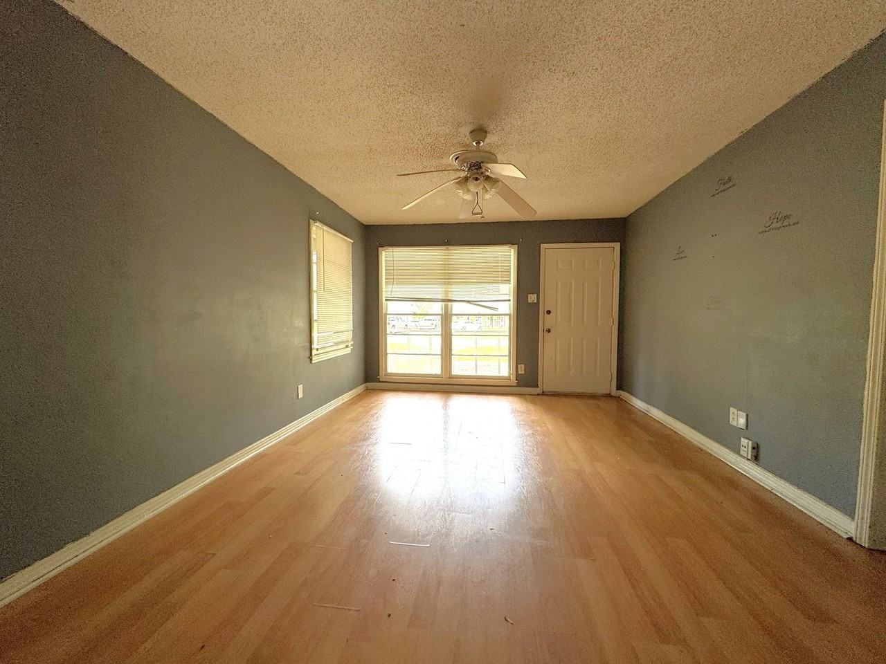 654 Ynestra Dr - Photo 2 of 18