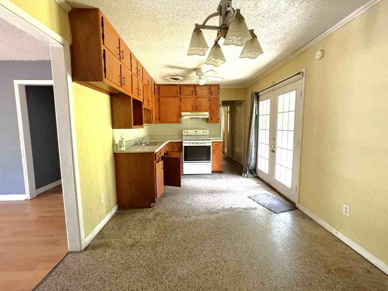 654 Ynestra Dr - Photo 4 of 18
