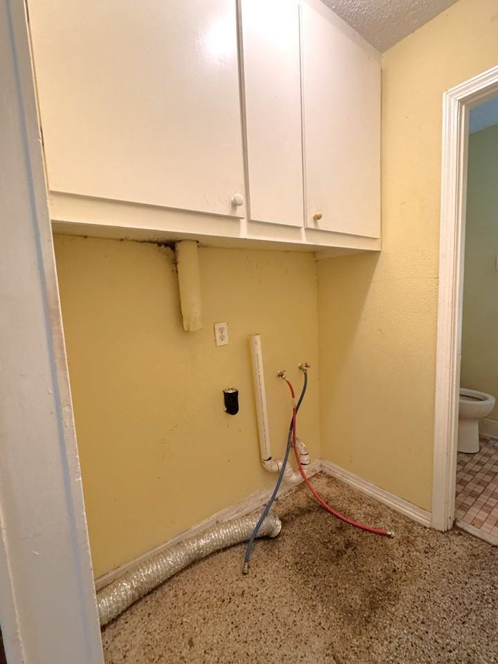 654 Ynestra Dr - Photo 6 of 18