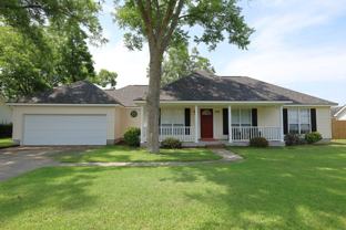 134 Pecan St - Photo 1 of 1