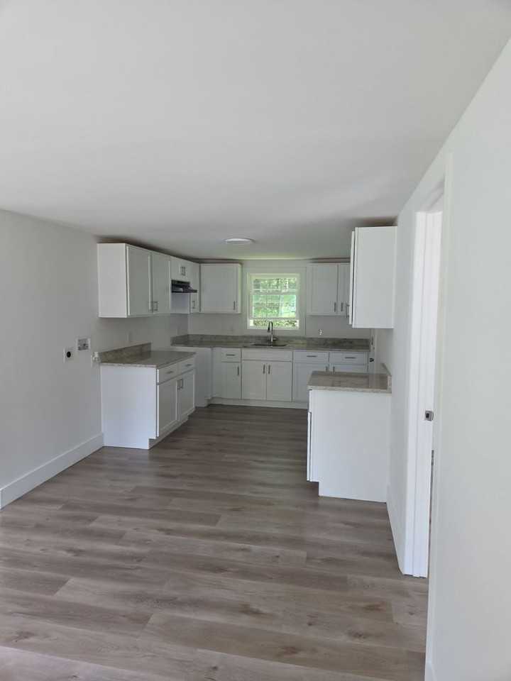 2335 Old Blackmon Ln - Photo 3 of 15