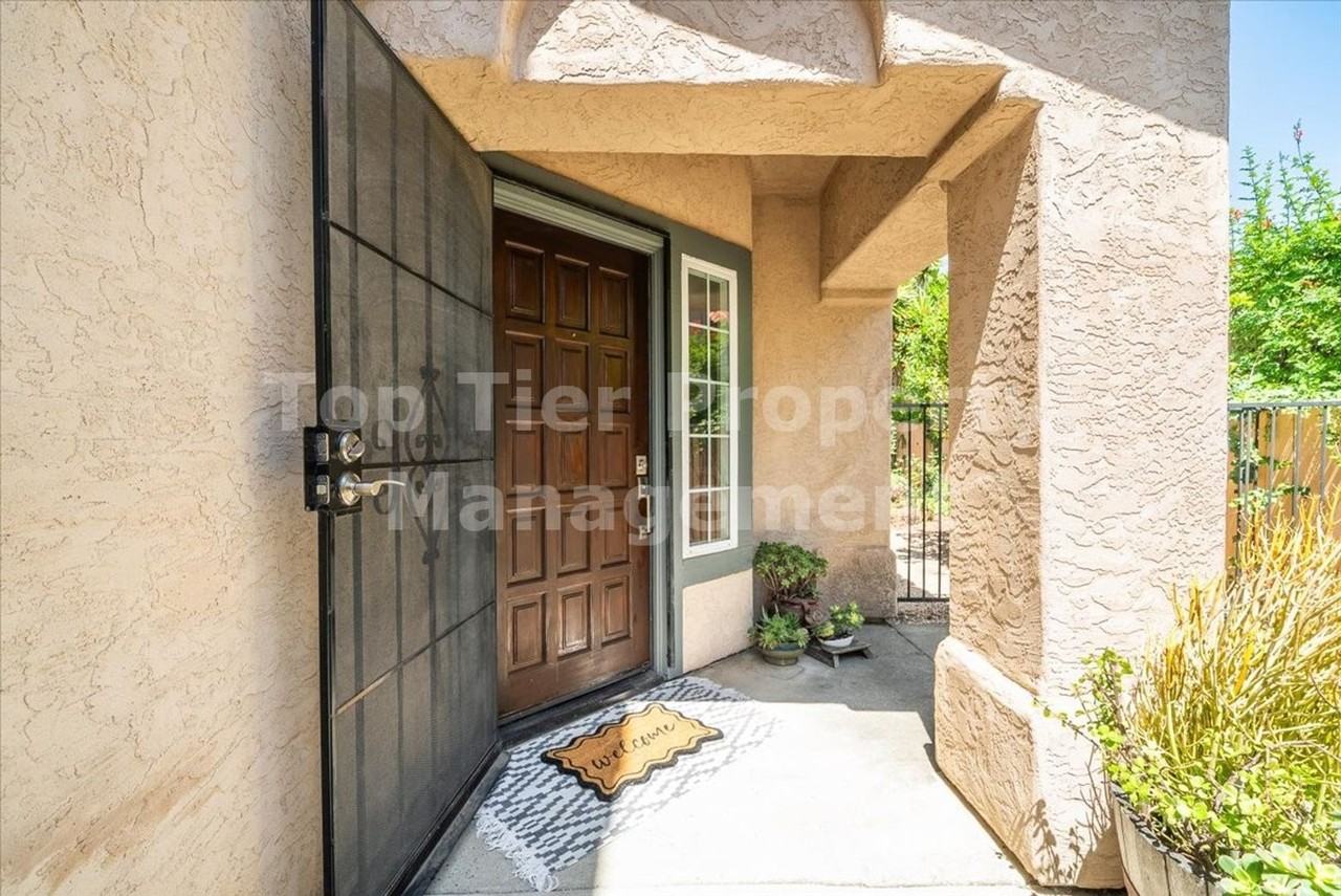 1568 Mallorca Dr - Photo 4 of 46