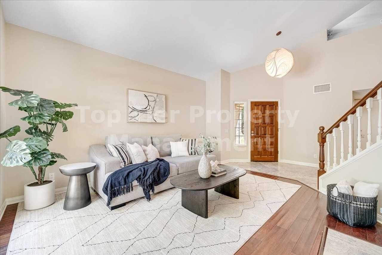 1568 Mallorca Dr - Photo 5 of 46