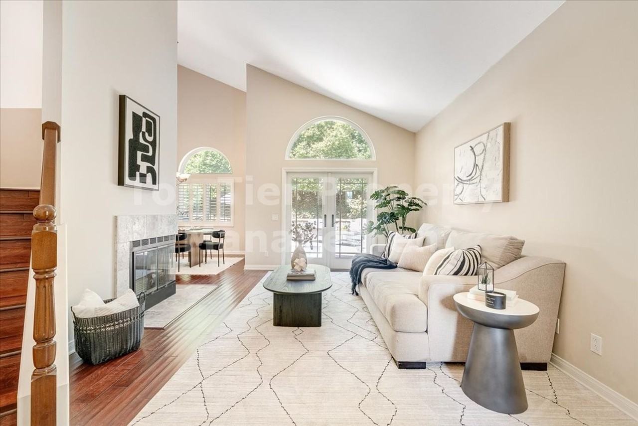 1568 Mallorca Dr - Photo 6 of 46