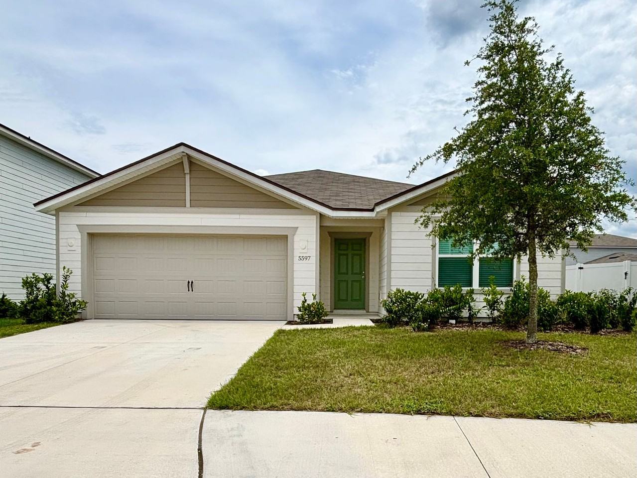 5597 Bullseye Cir - Photo 2 of 33