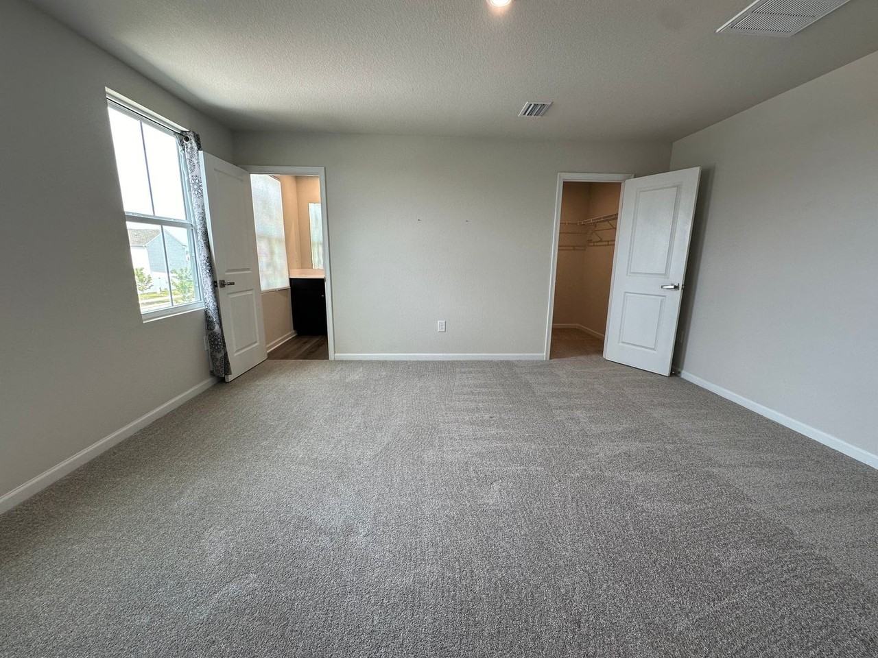 3616 Clyde St - Photo 4 of 12