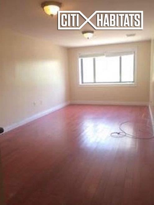 6213 Broadway 4 - Photo 2 of 3