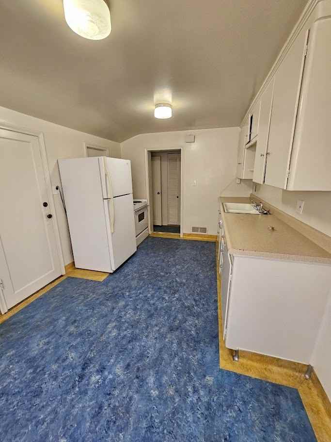 732 S Mcclelland St - Photo 6 of 7