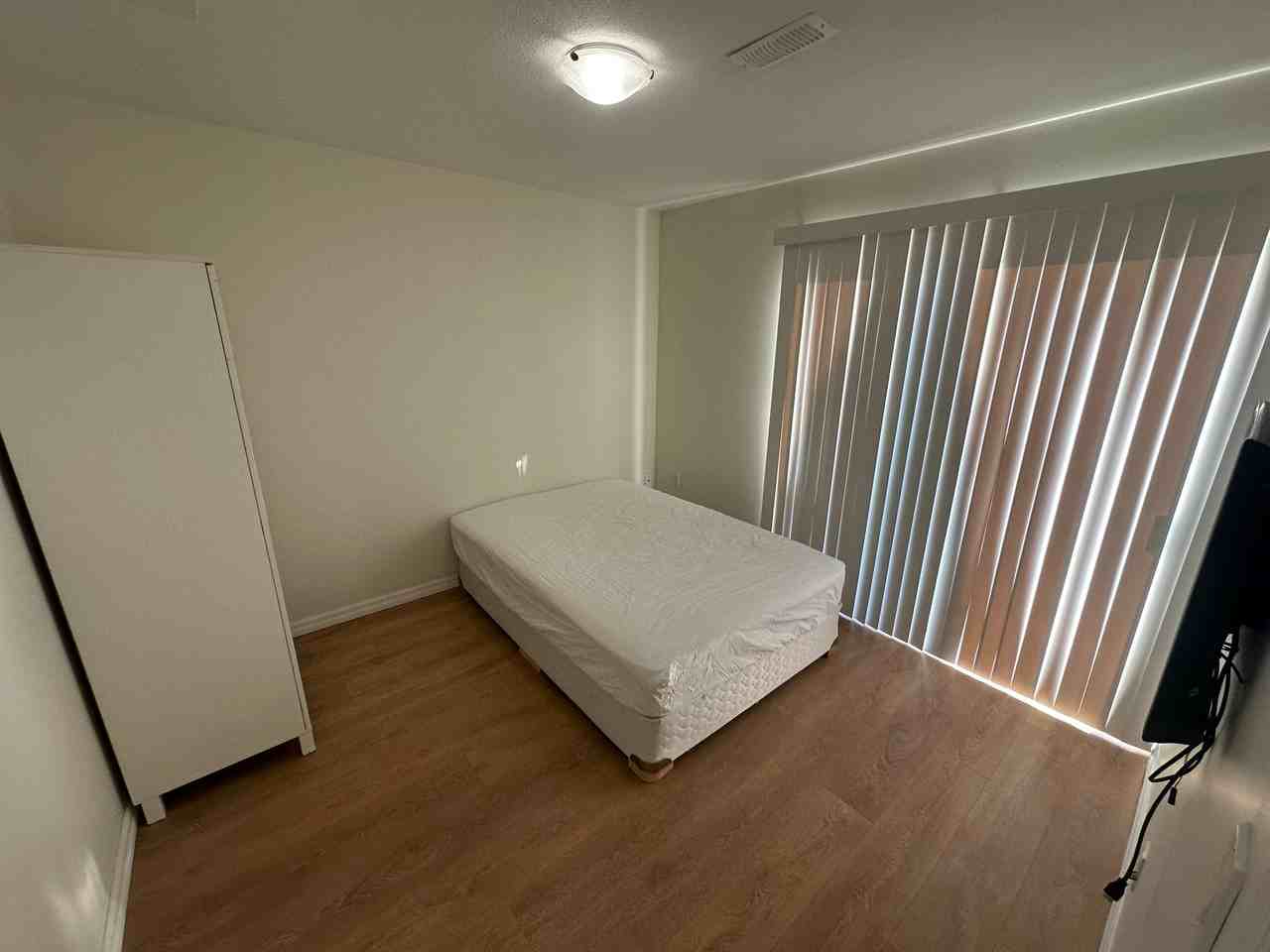 2744 Canim Ave - Photo 6 of 7