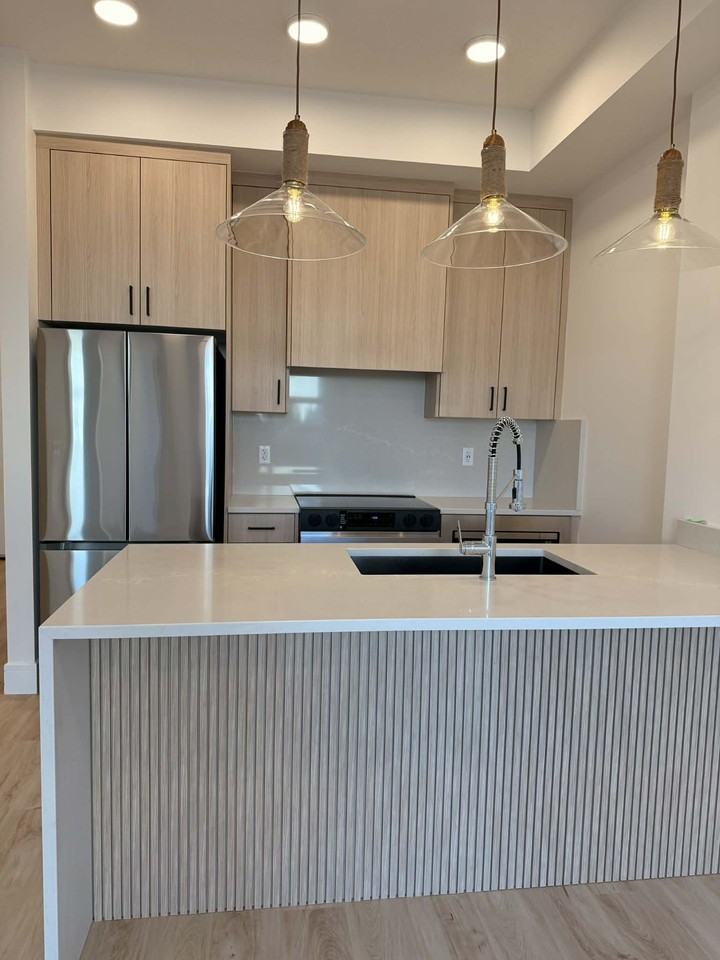 330 Dieppe Drive SW - Photo 4 of 17