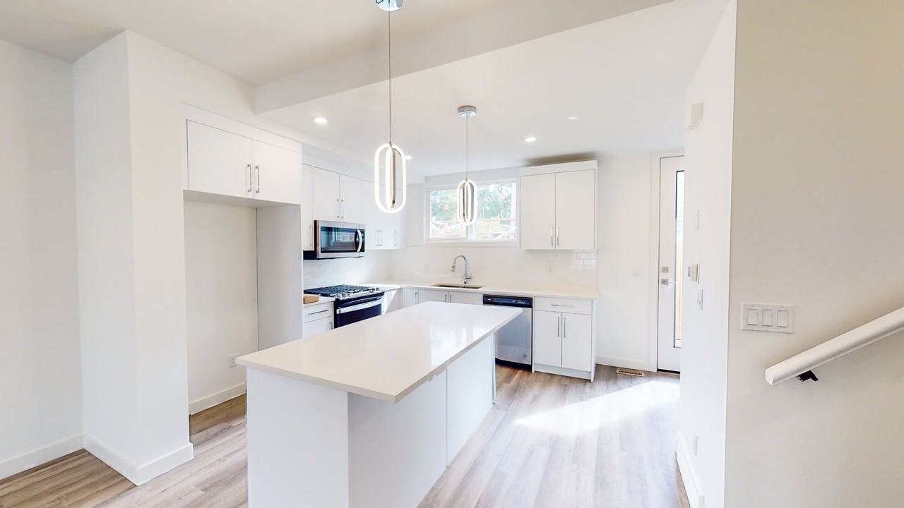 2102 13 St. NW - Photo 2 of 23
