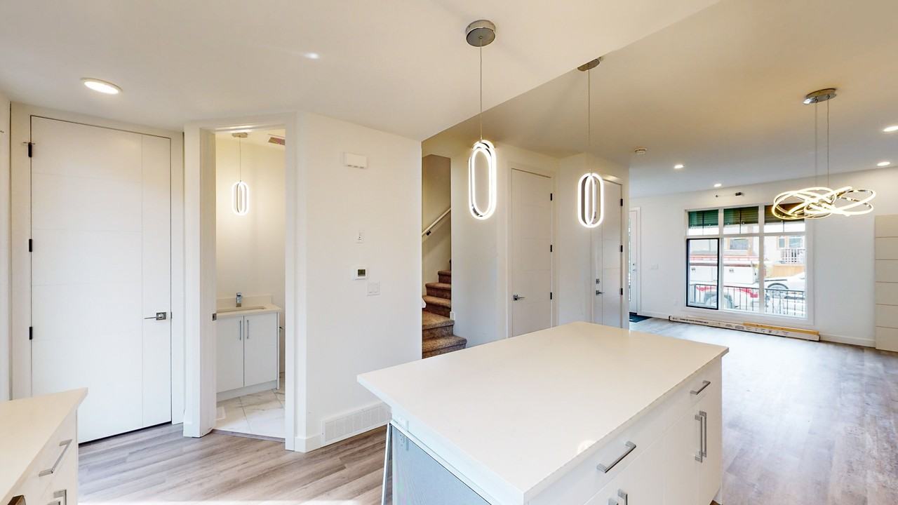 2102 13 St. NW - Photo 4 of 23